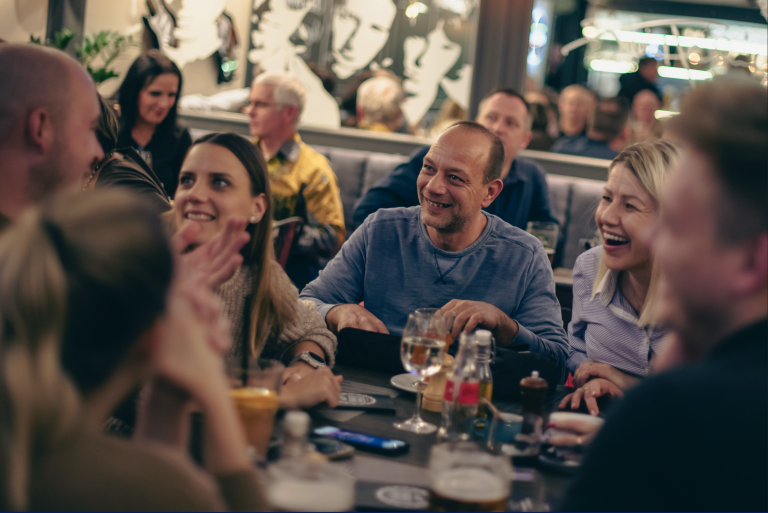 QuizLegal interaktív pub kvíz rendezvényekre, fesztiválokra, esküvőre, születésnapra